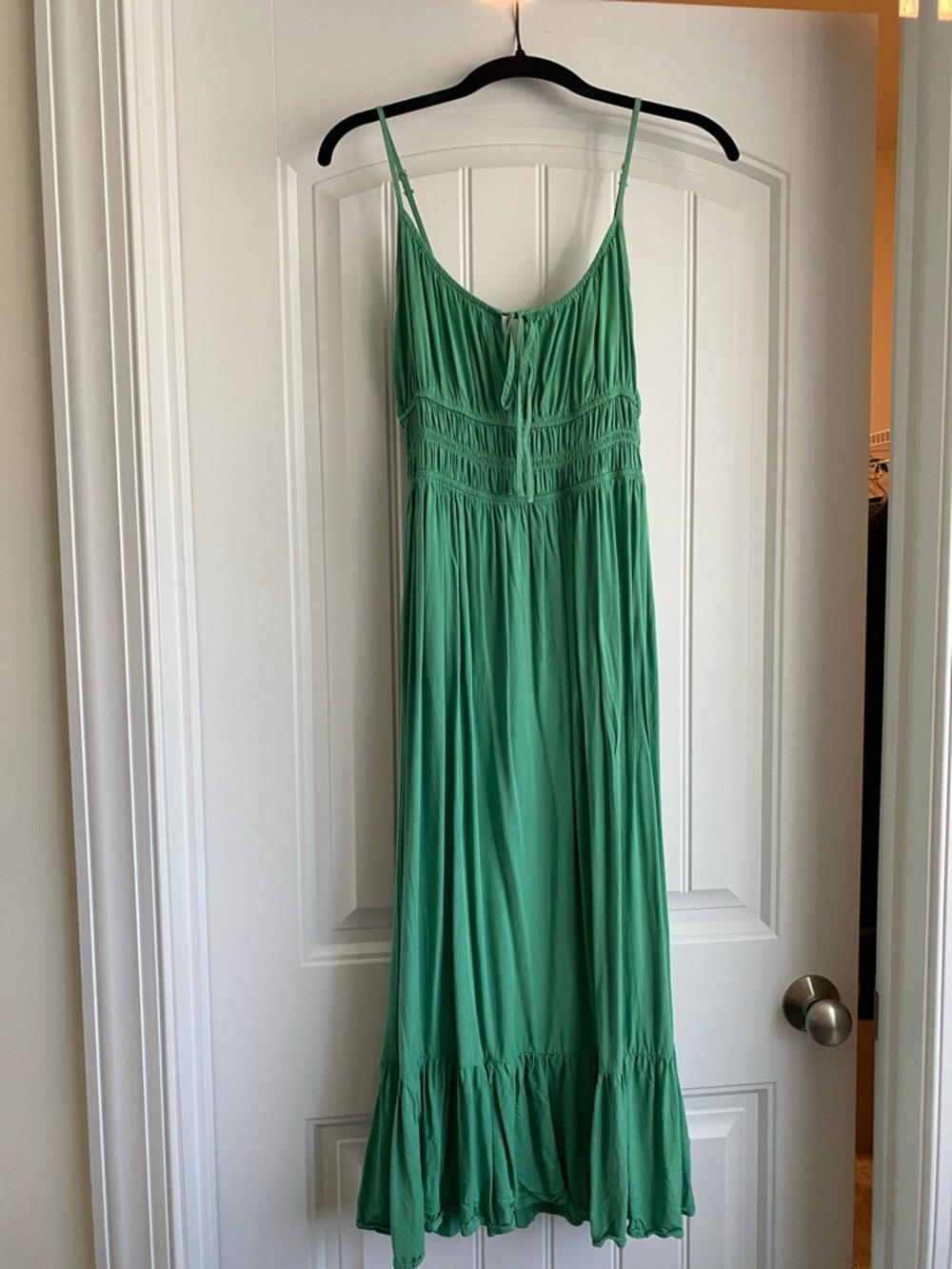 Forever 21 Emerald Green Spaghetti-Strap Maxi Dress